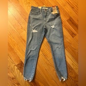 Levi’s 721 High Rise Skinny Jeans